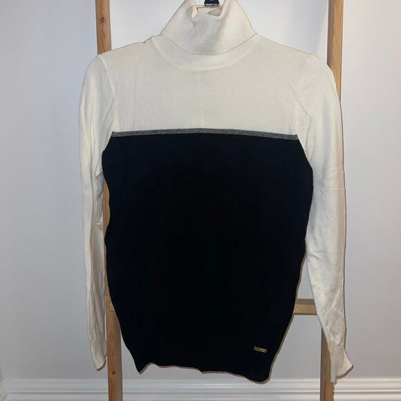 Calvin Klein Sweater - Picture 1 of 1